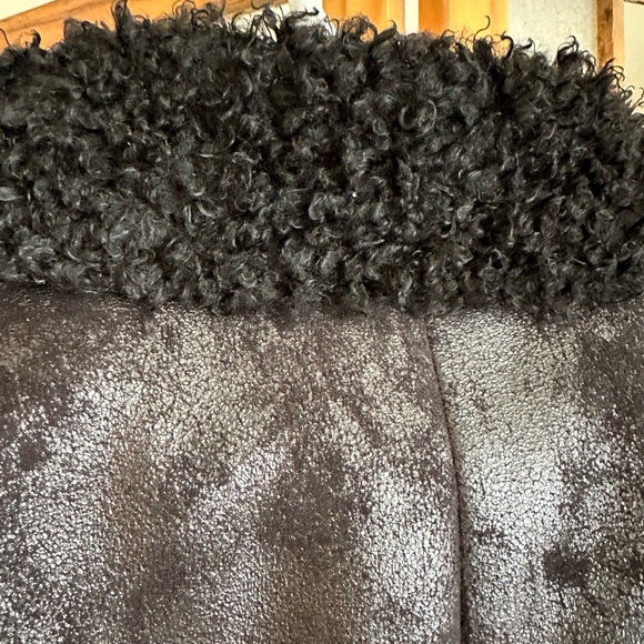 Vera Wang black bomber jacket, xs distressed, look with faux fur lining - Picture 4 of 8